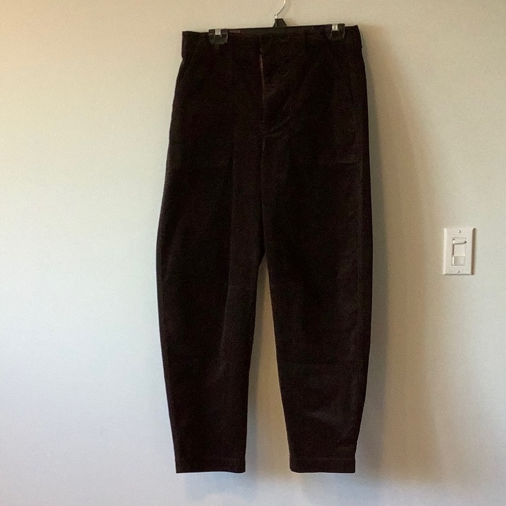 Banana Republic Chocolate Corduroy Barrel Pant - size 10L